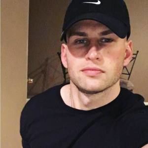 Meet your Posher, Mark